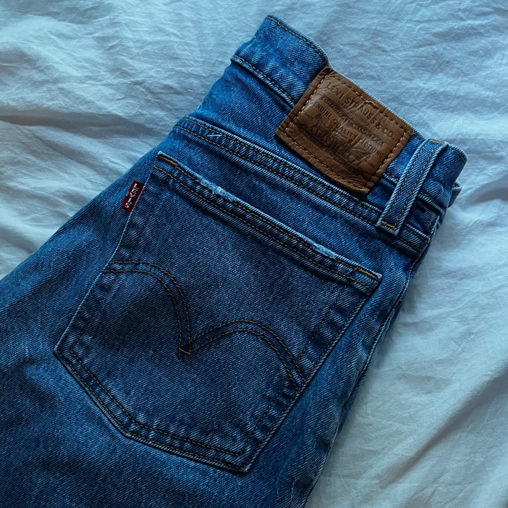 Levi’s Wedgie Straight Jean